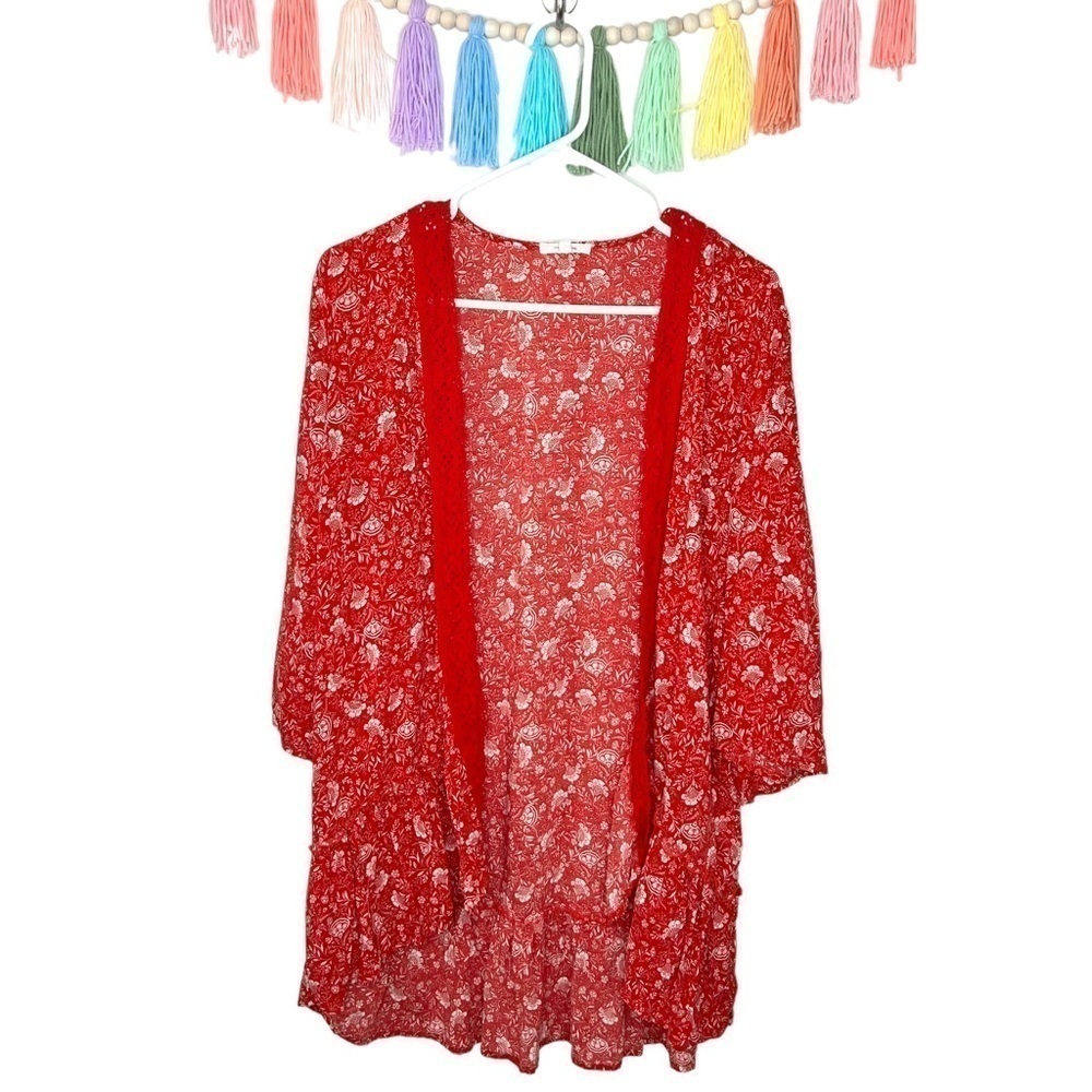 Maurices Red Floral Crochet Trim Open Front Peplum Hem Kimono Size Large - Picture 3 of 16